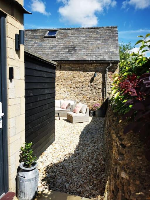 The Architects Home Stow-on-the-Wold ภายนอก รูปภาพ