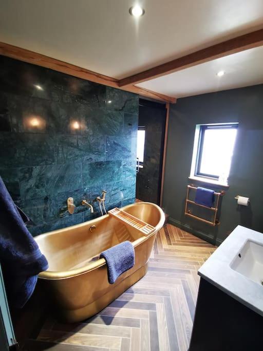 The Architects Home Stow-on-the-Wold ภายนอก รูปภาพ